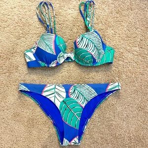 Bikini (top & bottom)